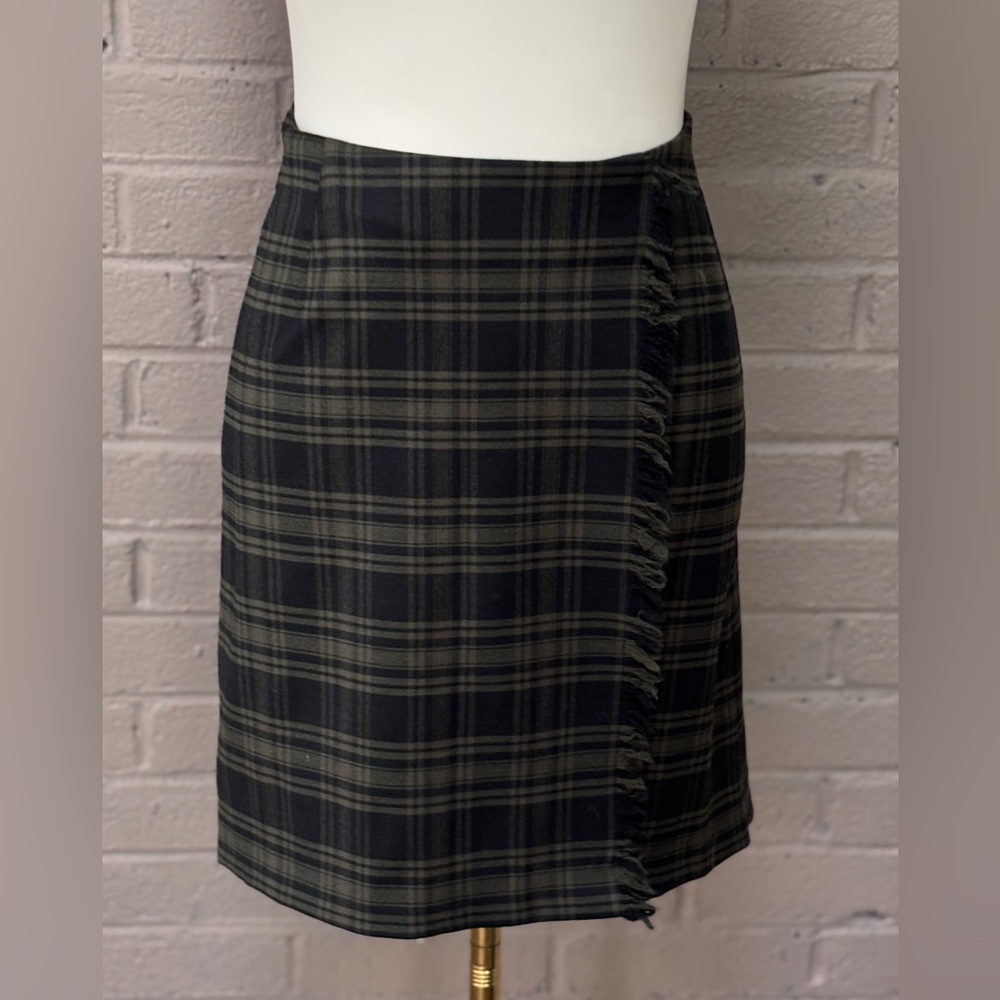 Trina Turk Plaid A-Line Wool blend Skirt -6
